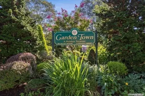 1213 E Broadway #B12, Hewlett, NY 11557