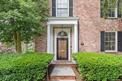 41 Garden Ave, Bronxville, NY 10708