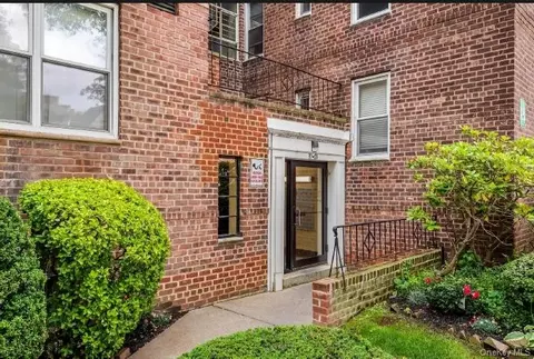 3965 51st St #1C, Woodside, NY 11377