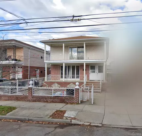 245-11 149th Rd, New York, NY 11422
