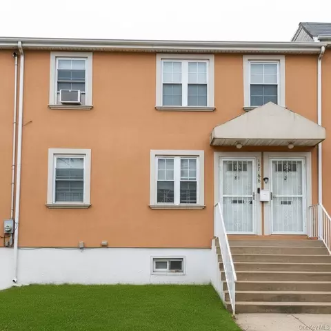 14768 259th St, New York, NY 11422