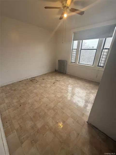 2116 Honeywell Ave #10, New York, NY 10460