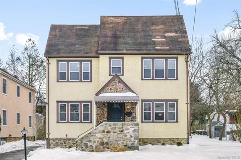 1623 Rose Ave, Mamaroneck, NY 10543