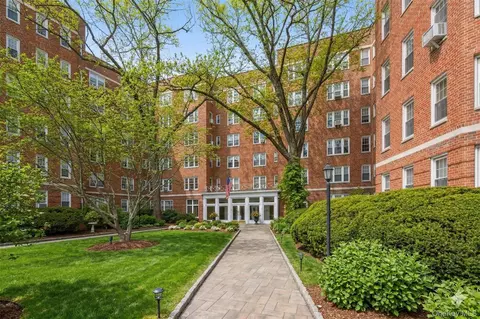 949 Palmer #3H, Bronxville, NY 10708