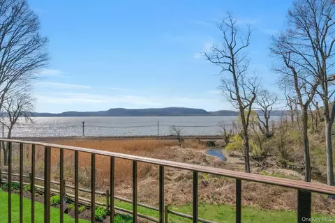 311 Kemeys Cv, Briarcliff Manor, NY 10510