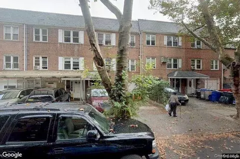 32-27 92nd St, New York, NY 11369