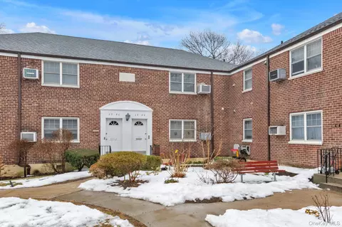 60-44 Little Neck Pkwy # 3-862, Little Neck, NY 11362