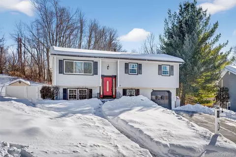 14 Oneil Cir, Monroe, NY 10950