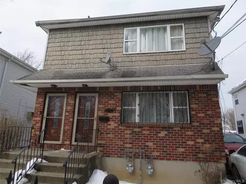 14207 135th Ave, Jamaica, NY 11436