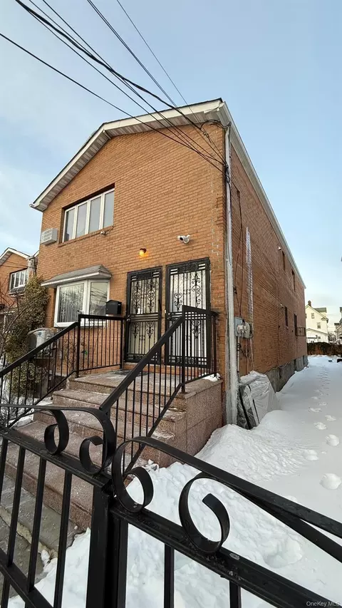 10609 Remington St, Jamaica, NY 11435