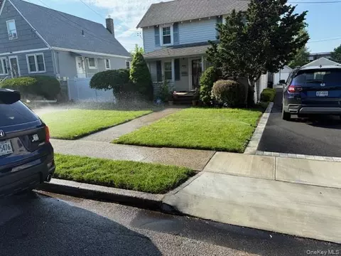 982 Adams St, Baldwin, NY 11510