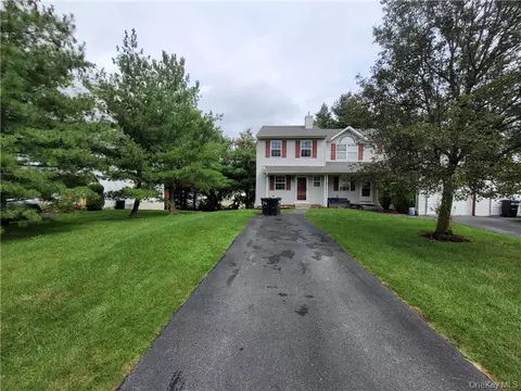 74 Lois Ln, Monroe, NY 10950