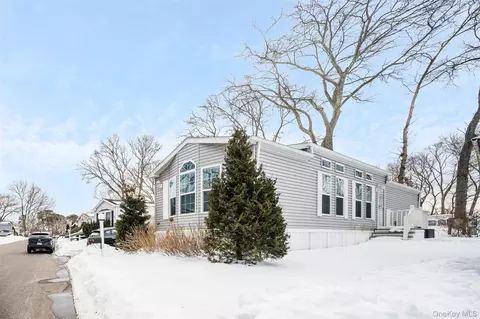 1661 Old Country Rd #181 GLYNWOOD, Riverhead, NY 11901