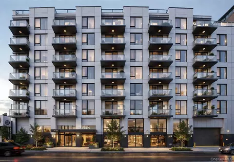 7065 Queens Blvd #8J, New York, NY 11377