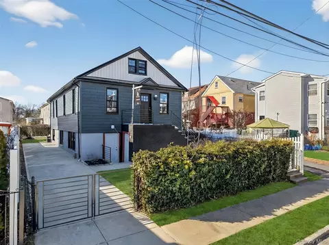 120-14 165th St, Jamaica, NY 11434