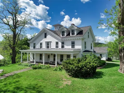 43355 State Route 28, Middletown, NY 12406