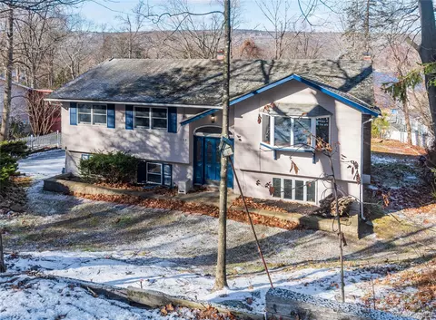 135 E Shore Rd, Greenwood Lake, NY 10925