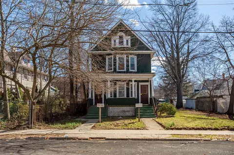 208 Myrtle Ave, Staten Island, NY 10310