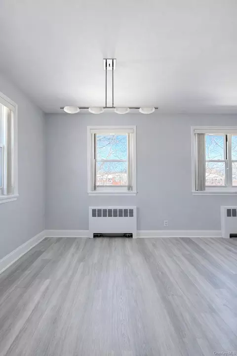 6758 152 St #B, Flushing, NY 11367 photo 7