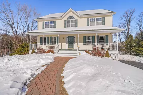 70 Woodland Rd, Monroe, NY 10950