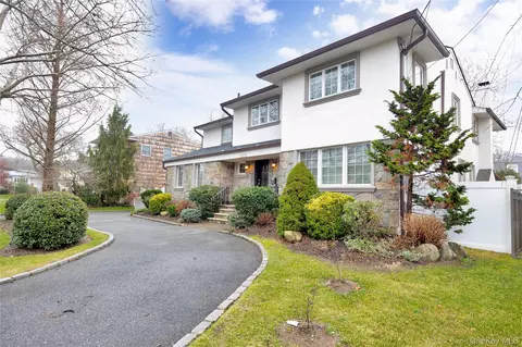 1013 S End, Woodmere, NY 11598