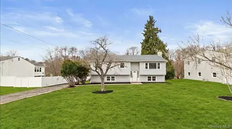 77 Friendly Rd, Mahopac, NY 10541