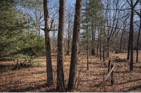 230 Derby Rd, Middletown, NY 10940