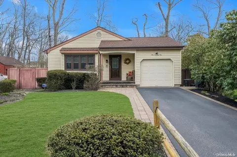 171 Tyler Ave, Miller Place, NY 11764