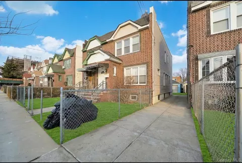 11915 145th St, Jamaica, NY 11436