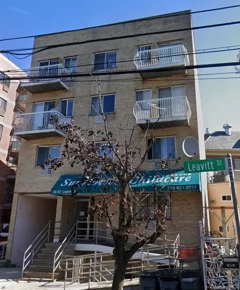 34-51 Leavitt St #2B, Flushing, NY 11354