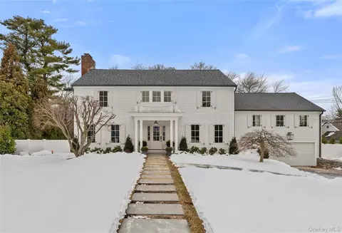 2 Wellhouse Ln, Mamaroneck, NY 10543