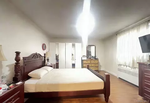 71-43 Park Dr E #A, Flushing, NY 11367 photo 5