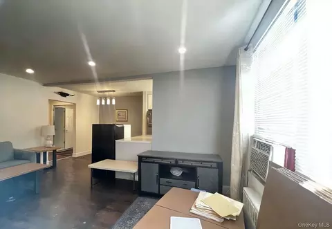 71-43 Park Dr E #A, Flushing, NY 11367 photo 3