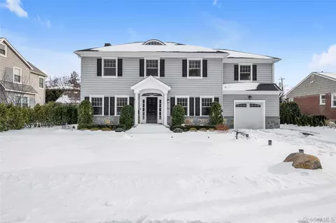 36 Fenimore Ave, Garden City, NY 11530