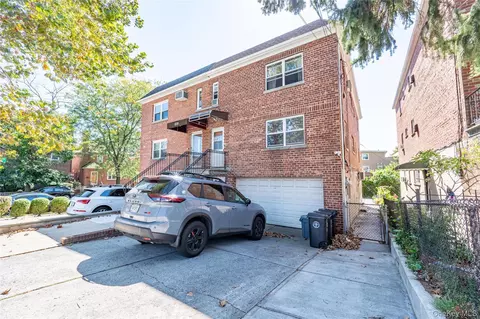 1318 Mace Ave, New York, NY 10469