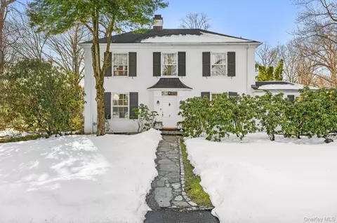 2 Apple Tree Close Close, New Castle, NY 10514