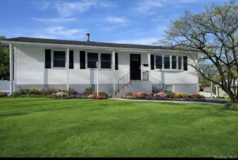 6 Andre Ave, Orangetown, NY 10983