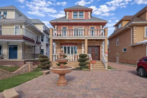 1361 Bay Ridge Pkwy, Brooklyn, NY 11228