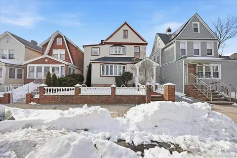 97-14 126th St, South Richmond Hill, NY 11419