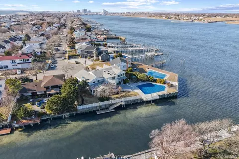 1416 Bay Blvd, Atlantic Beach, NY 11509