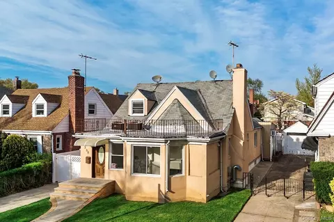 73-33 188th St, New York, NY 11366