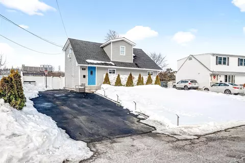 53 Hazelton Rd, Yonkers, NY 10710