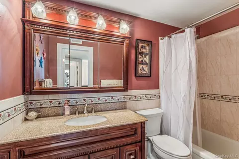 Bath - 7-15 162nd St #4B, Whitestone, NY 11357 photo 1 of 1