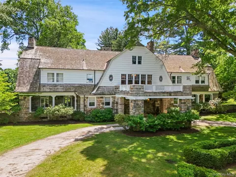 111 Stone Bridge Ln, Bedford Hills, NY 10507