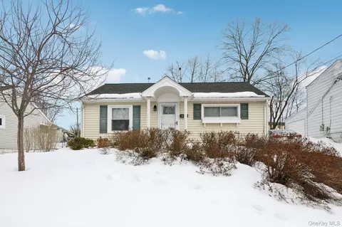 18 Lake Rd, Stony Point, NY 10980