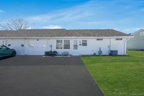 430 Falmouth Ct #A, Ridge, NY 11961