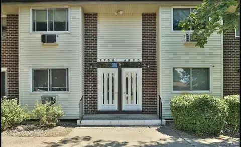 9 Blue Hill Commons Dr # G, Orangetown, NY 10962