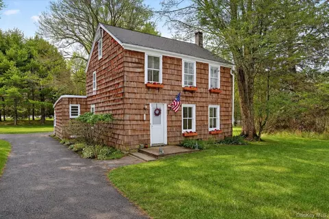 1835 Jacob Rd, Cortlandt Manor, NY 10567