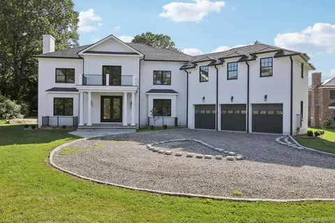 15 High Point Ter, Greenburgh, NY 10583