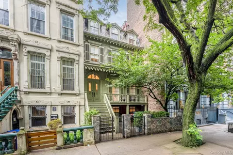 17 E 128th St, New York, NY 10035
